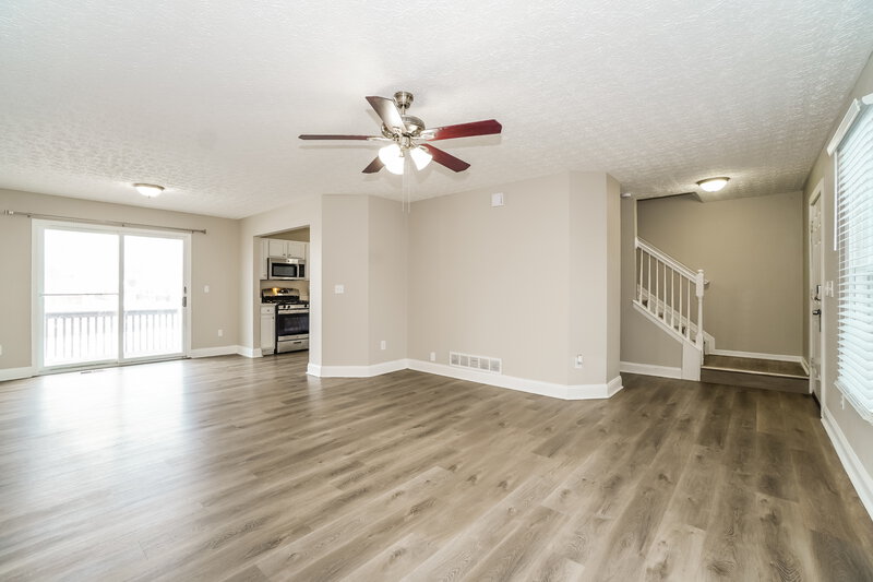 2,245/Mo, 2108 Juneau Way Grove City, OH 43123 Living Room View