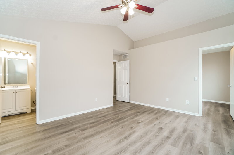 2,245/Mo, 2108 Juneau Way Grove City, OH 43123 Main Bedroom View 2