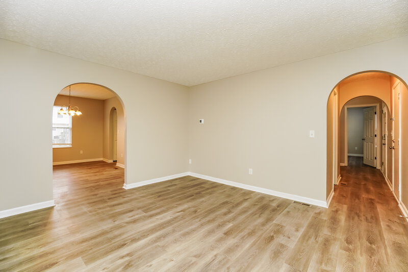 1,995/Mo, 7699 Rippingale St Blacklick, OH 43004 Living Room View 2