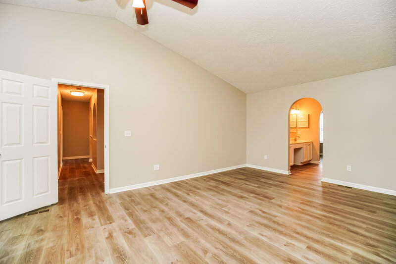 1,995/Mo, 7699 Rippingale St Blacklick, OH 43004 Main Bedroom View 2