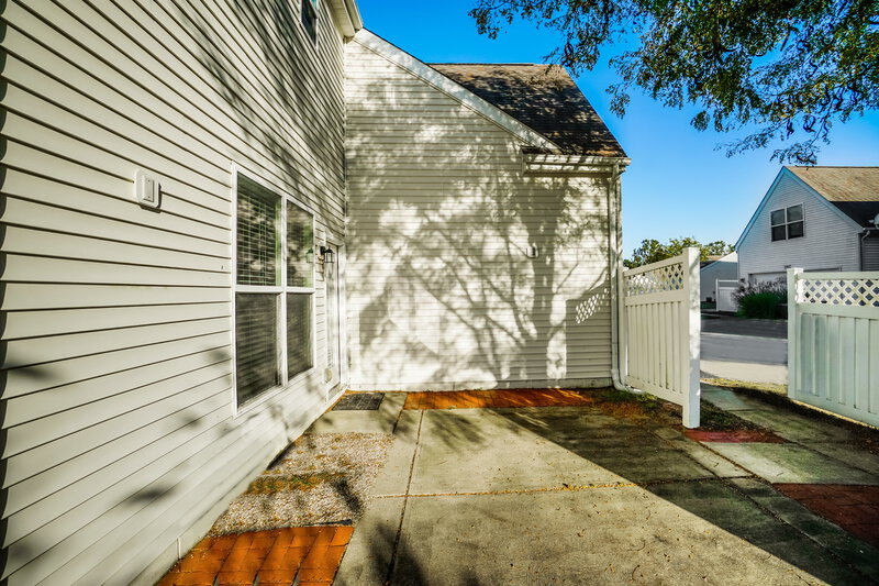 2,285/Mo, 7119 Upper Albany Dr New Albany, OH 43054 Rear View