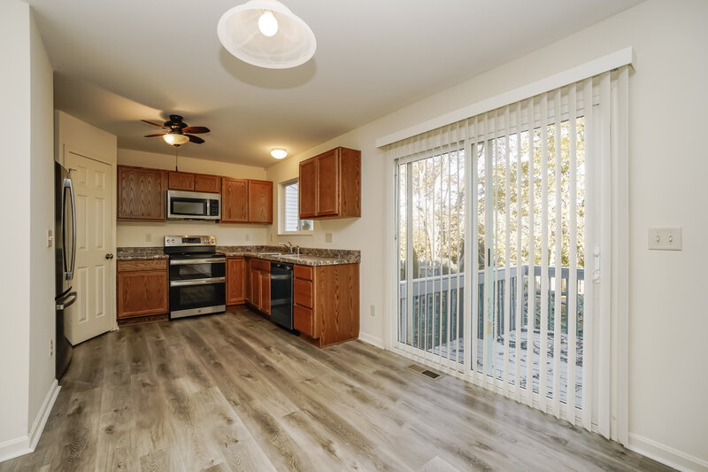 2,140/Mo, 7560 Maple Trunk Dr Canal Winchester, OH 43110 Dining Room View