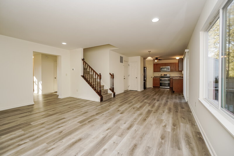 2,140/Mo, 7560 Maple Trunk Dr Canal Winchester, OH 43110 Family Room View 2