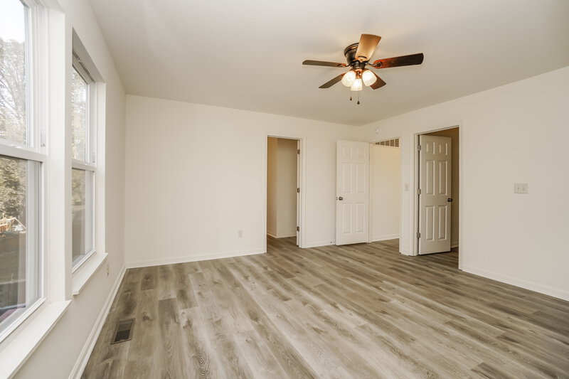 2,140/Mo, 7560 Maple Trunk Dr Canal Winchester, OH 43110 Main Bedroom View 2