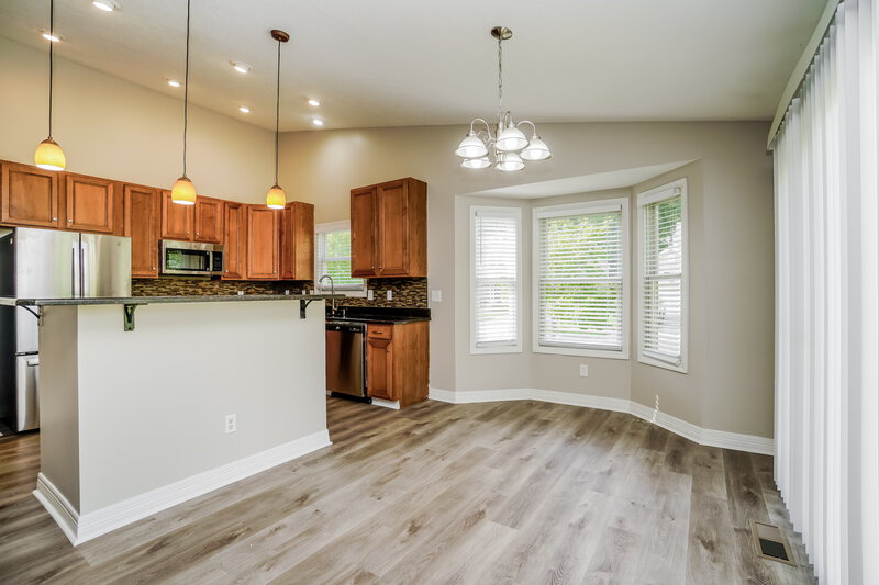 2,290/Mo, 5874 Tarrycrest Dr Westerville, OH 43081 Dining Room View 2