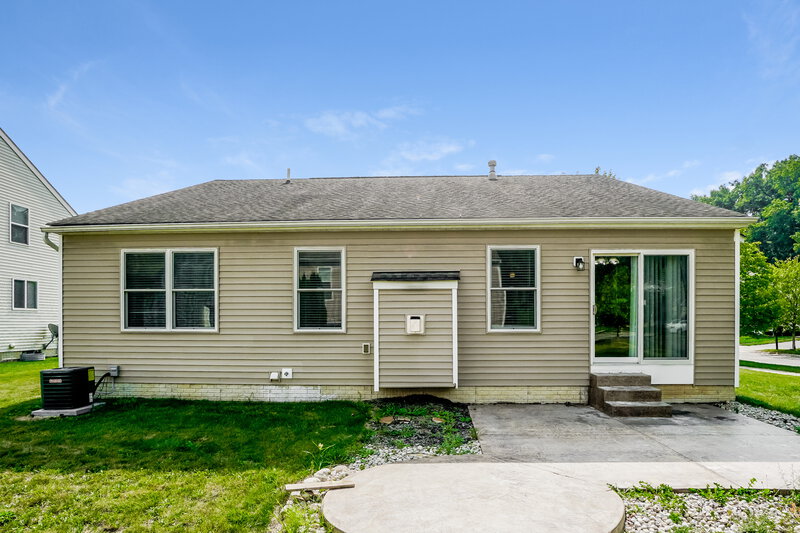 2,290/Mo, 5874 Tarrycrest Dr Westerville, OH 43081 Rear View