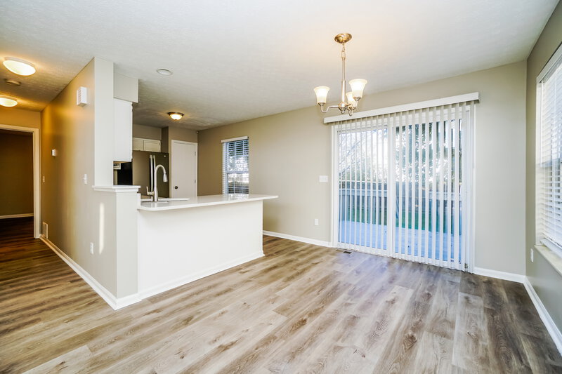 2,185/Mo, 2791 Beal Dr Columbus, OH 43232 Dining Room View