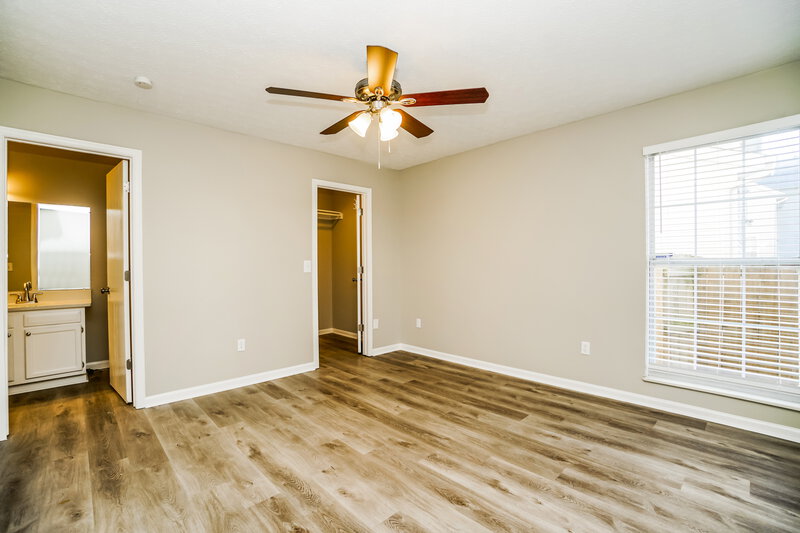 2,185/Mo, 2791 Beal Dr Columbus, OH 43232 Main Bedroom View