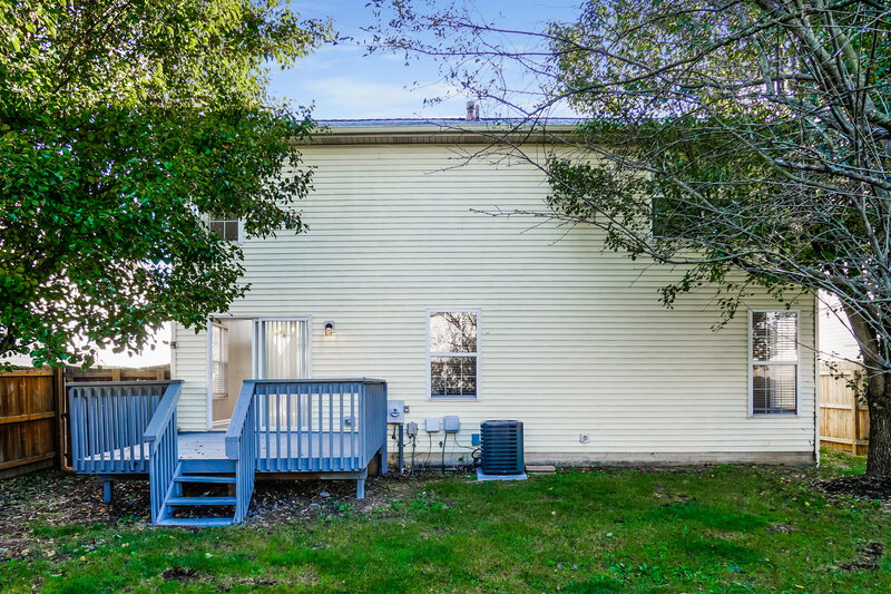 2,185/Mo, 2791 Beal Dr Columbus, OH 43232 Rear View