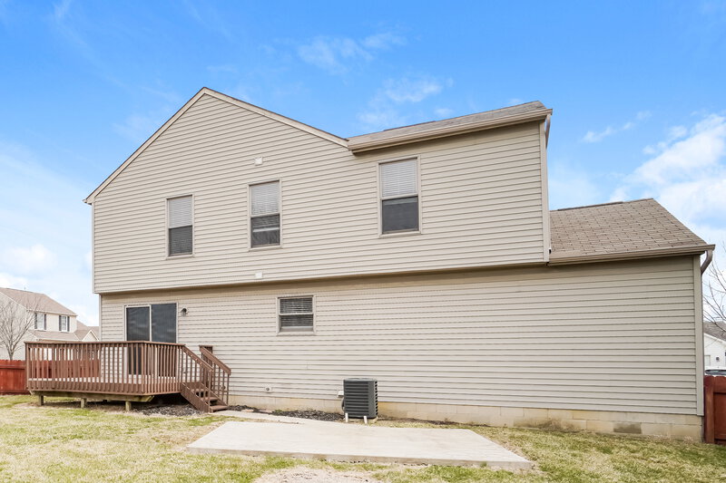 2,030/Mo, 1235 Hudgins Ct Columbus, OH 43228 Rear View