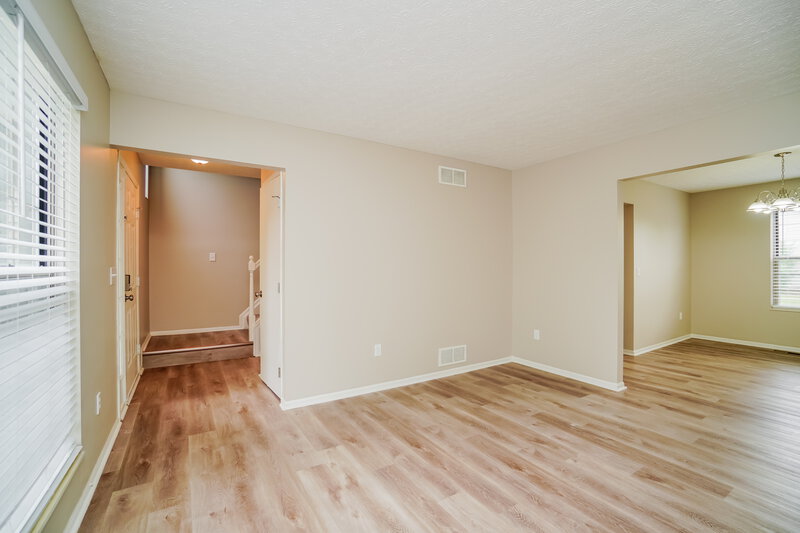 2,480/Mo, 3444 Trentshire Dr Canal Winchester, OH 43110 Living Room View