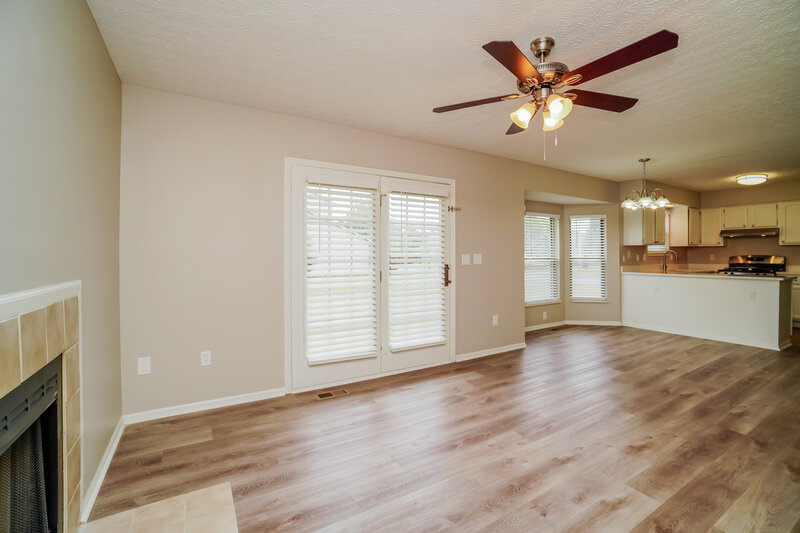 2,480/Mo, 3444 Trentshire Dr Canal Winchester, OH 43110 Family Room View 2