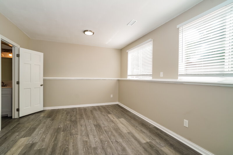 2,500/Mo, 1516 Manor Dr Columbus, OH 43232 Bedroom View