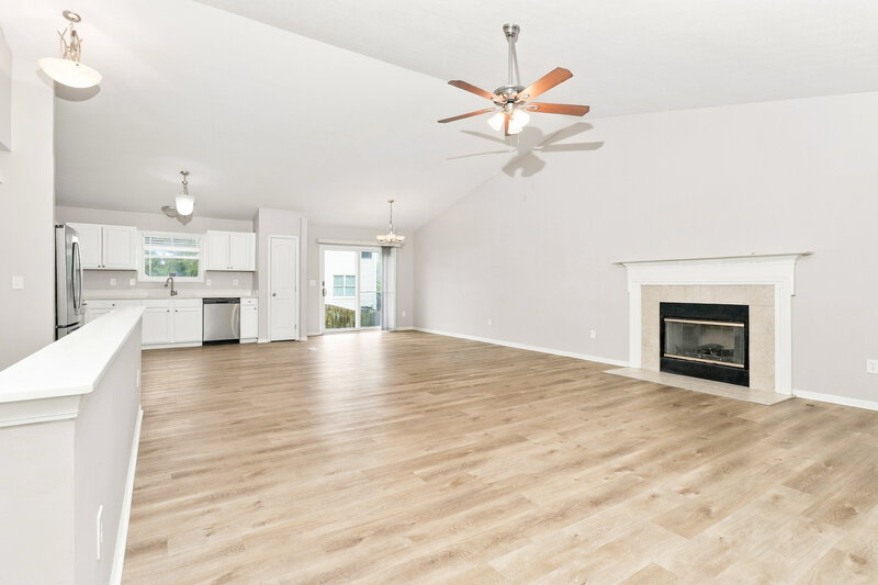 2,375/Mo, 1840 Brandigen Ln Columbus, OH 43228 Living Room View