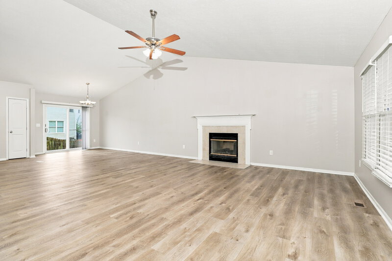 2,375/Mo, 1840 Brandigen Ln Columbus, OH 43228 Living Room View 2