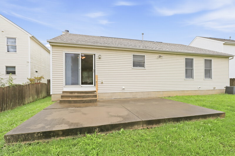 2,375/Mo, 1840 Brandigen Ln Columbus, OH 43228 Rear View