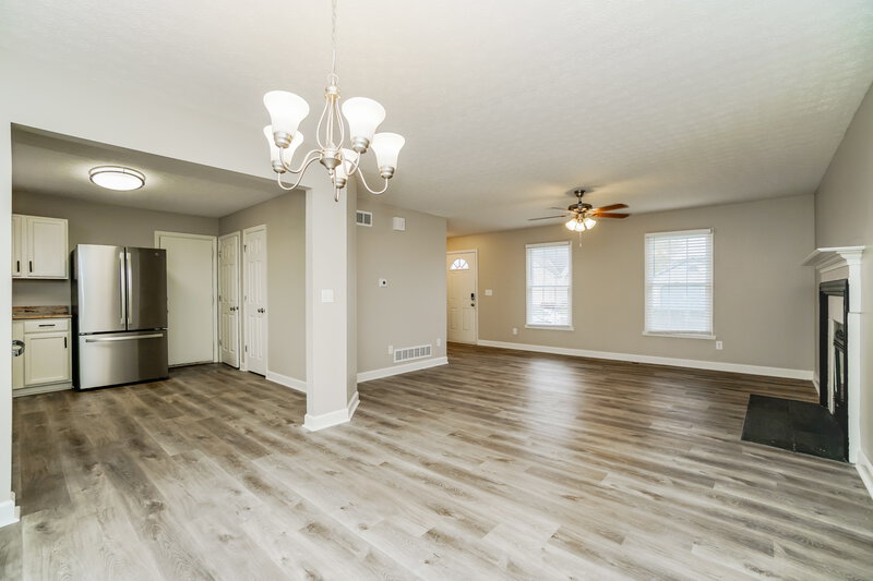 1,885/Mo, 5800 Chase Run Galloway, OH 43119 Dining Room View