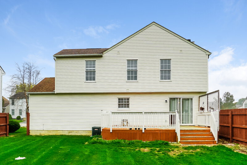 1,885/Mo, 5800 Chase Run Galloway, OH 43119 Rear View