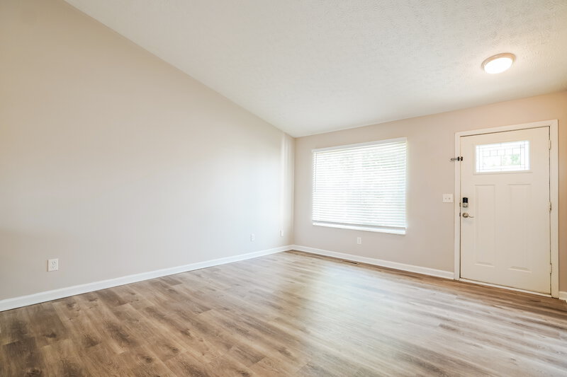 2,160/Mo, 2146 Kingsglen Dr Grove City, OH 43123 Living Room View