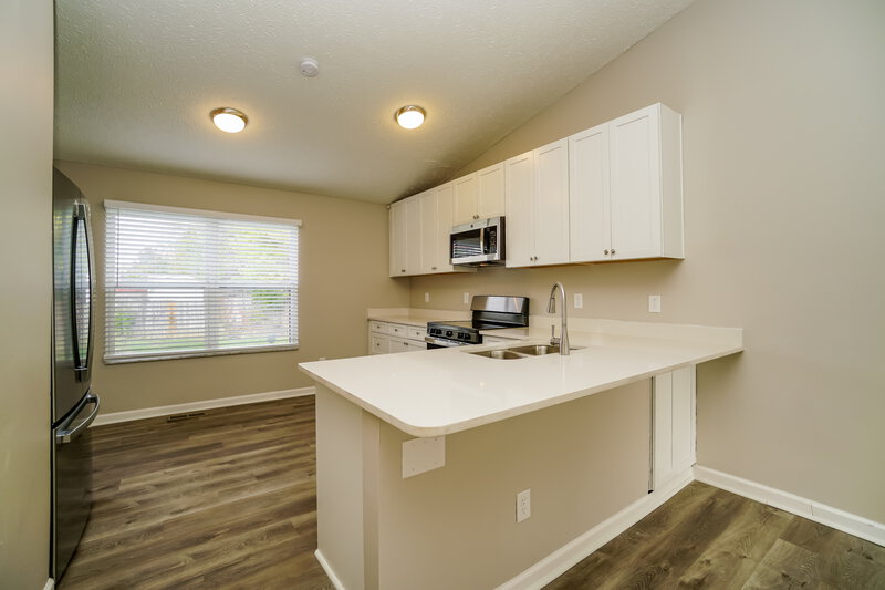 2,940/Mo, 2146 Kingsglen Dr Grove City, OH 43123 Kitchen View