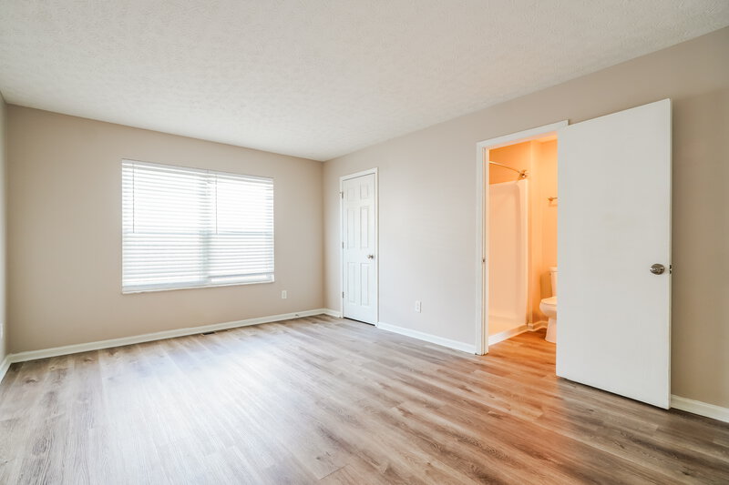 2,160/Mo, 2146 Kingsglen Dr Grove City, OH 43123 Main Bedroom View