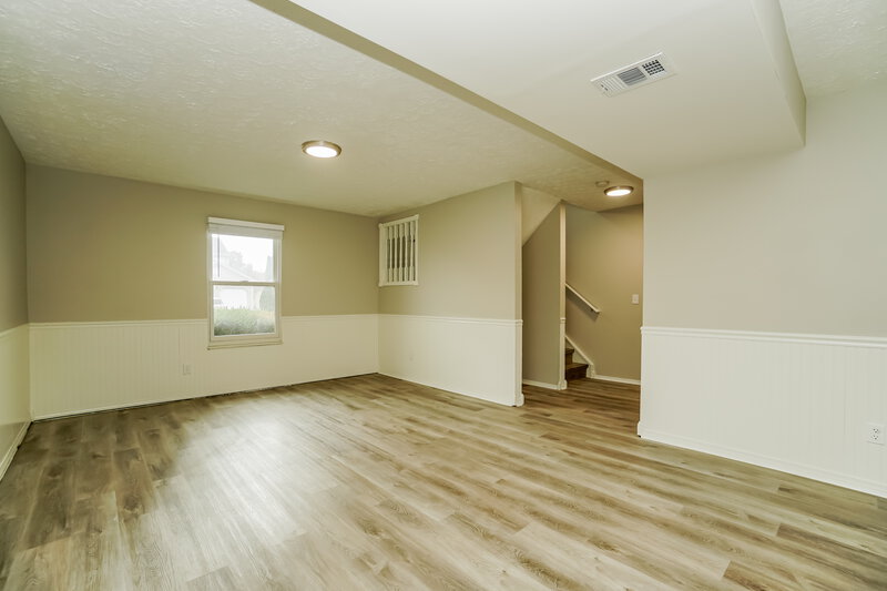 2,095/Mo, 20 W Fieldstone Etna, OH 43062 Living Room View 2