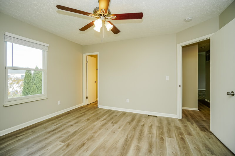 2,095/Mo, 20 W Fieldstone Etna, OH 43062 Bedroom View