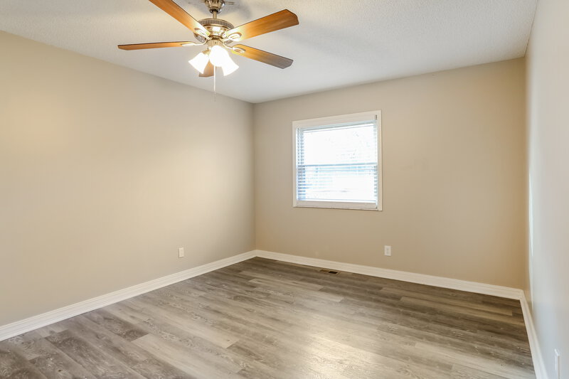 2,135/Mo, 5815 Meadowhurst Way Dublin, OH 43017 Main Bedroom View