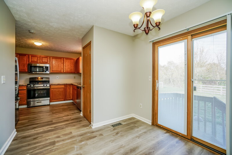 1,915/Mo, 4842 Elmont Pl Groveport, OH 43125 Dining Room View
