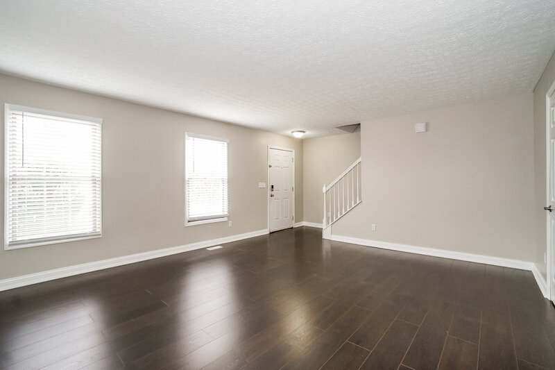 2,495/Mo, 1071 Tenagra Way Columbus, OH 43228 Family Room View