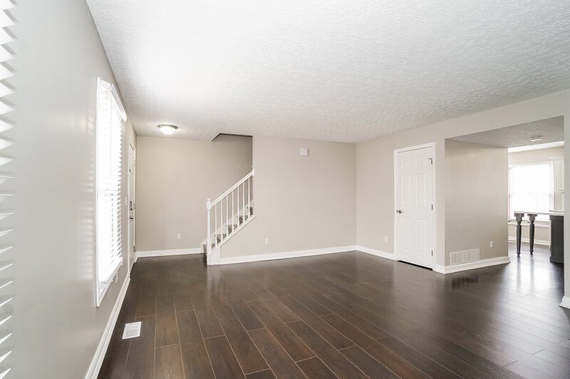 2,495/Mo, 1071 Tenagra Way Columbus, OH 43228 Family Room View 2