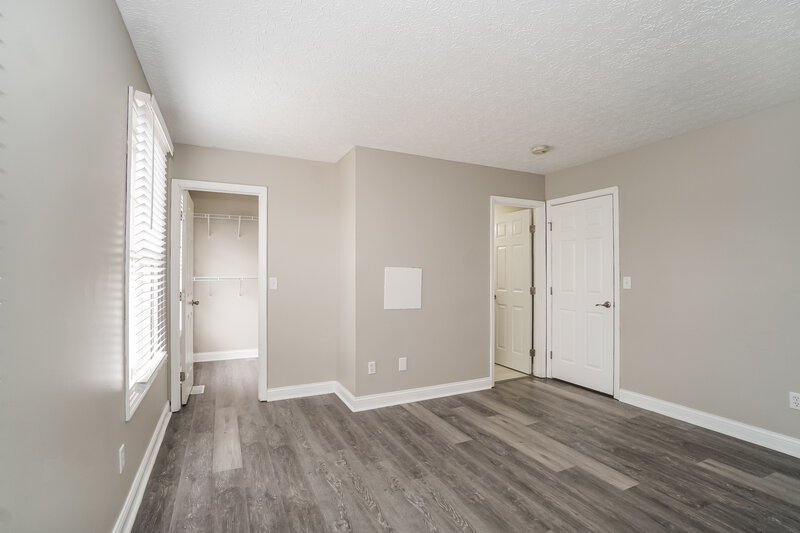 2,495/Mo, 1071 Tenagra Way Columbus, OH 43228 Main Bedroom View 2