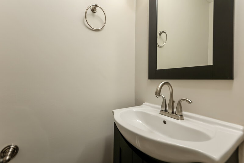 1,915/Mo, 4435 Resaca Dr Grove City, OH 43123 Powder Room View