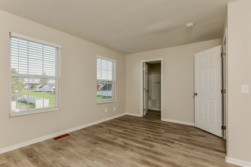 1,915/Mo, 4435 Resaca Dr Grove City, OH 43123 Main Bedroom View 2