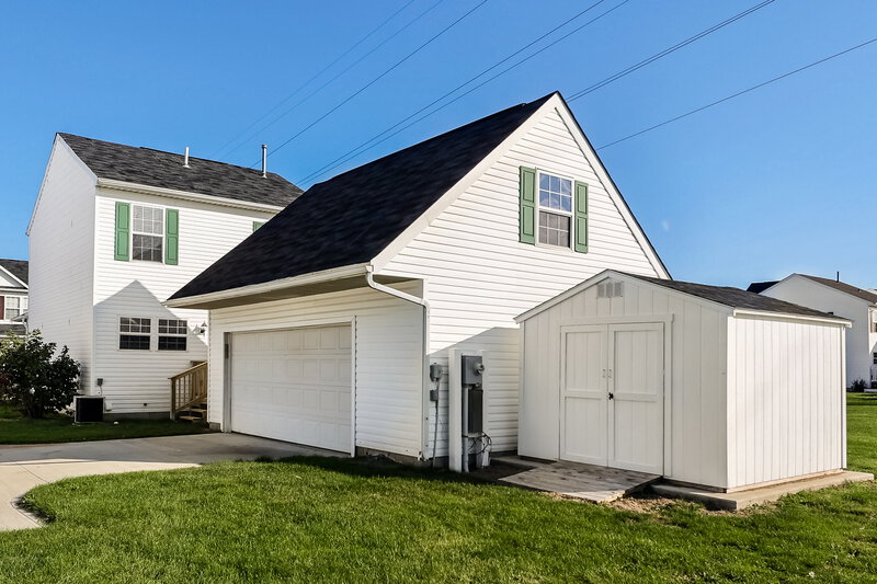 1,915/Mo, 4435 Resaca Dr Grove City, OH 43123 Rear View