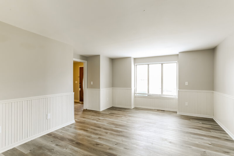 2,570/Mo, 12143 Twincreek Dr NW Pickerington, OH 43147 Family Room View