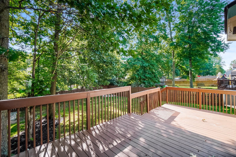 3,490/Mo, 1561 Meadowlark Ln Marysville, OH 43040 Deck View
