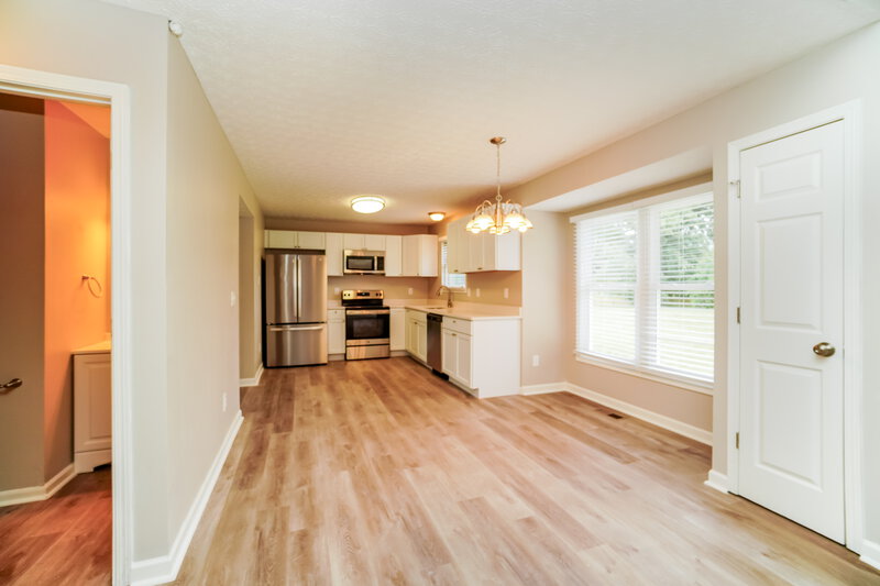 2,020/Mo, 8903 Ormiston Ct Reynoldsburg, OH 43068 Kitchen View 2
