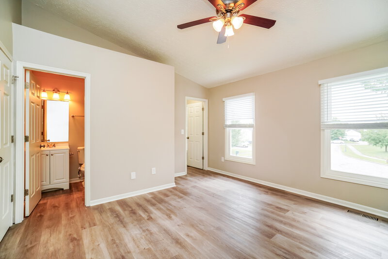 2,020/Mo, 8903 Ormiston Ct Reynoldsburg, OH 43068 Main Bedroom View