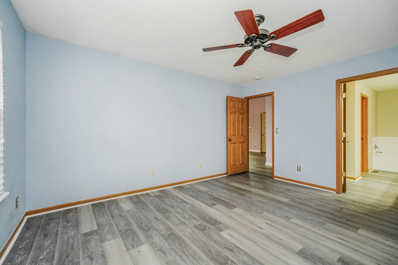 2,175/Mo, 415 Vanderbuilt St Pickerington, OH 43147 Main Bedroom View 2