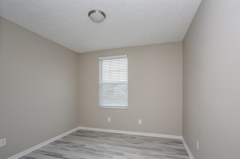 2,420/Mo, 5673 Silver Spurs Ln Galloway, OH 43119 Bedroom View 2