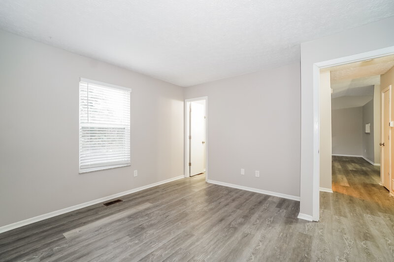 1,985/Mo, 5769 Sundial Dr Galloway, OH 43119 Main Bedroom View 2