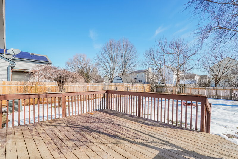 2,225/Mo, 3294 Bellowind Dr Reynoldsburg, OH 43068 Deck View