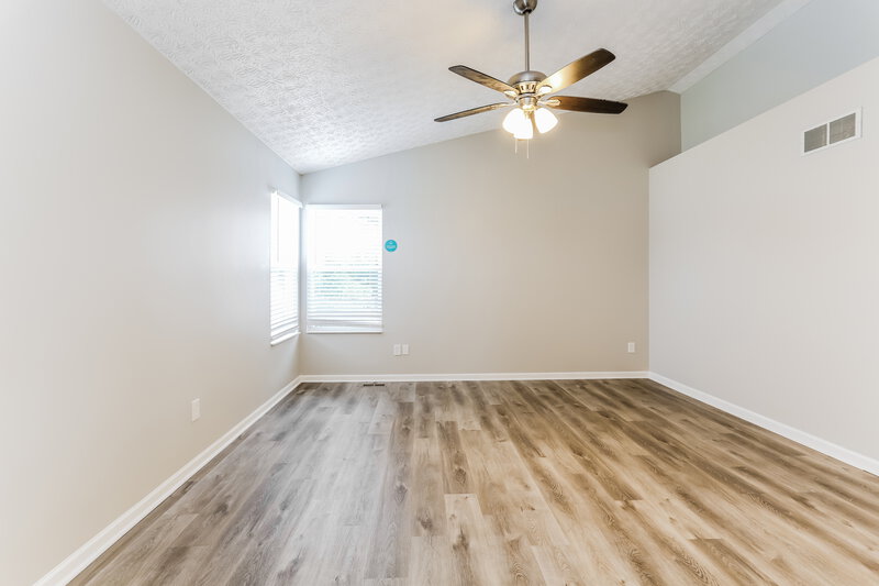 2,345/Mo, 8582 Wildomar Ave Reynoldsburg, OH 43068 Main Bedroom View 2