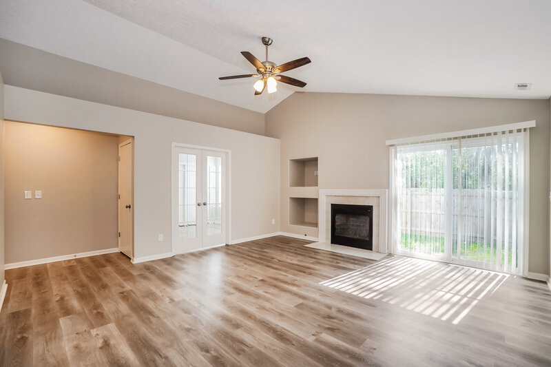 3,100/Mo, 4934 Allwood Dr Columbus, OH 43231 Living Room View