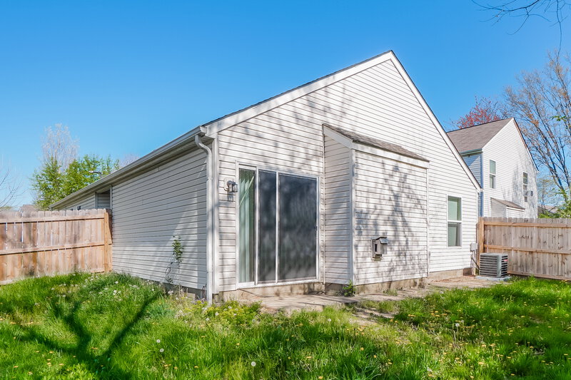 3,100/Mo, 4934 Allwood Dr Columbus, OH 43231 Rear View