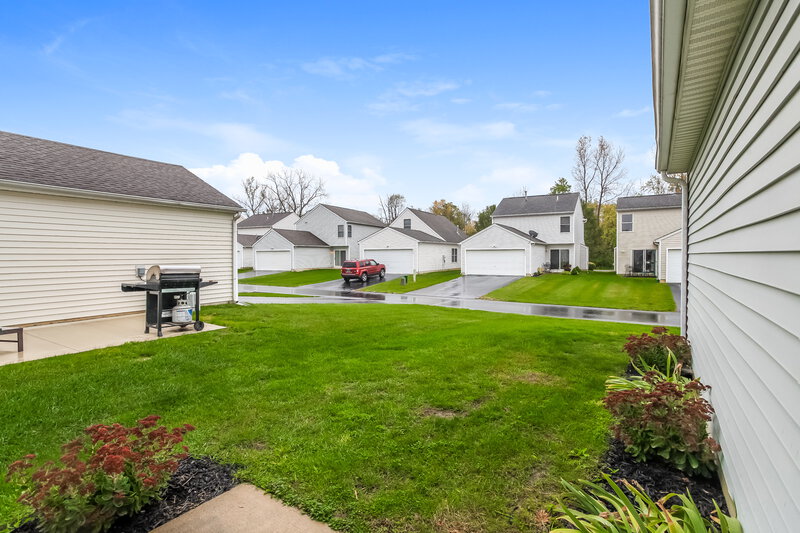 2,025/Mo, 7767 Lupine Dr Blacklick, OH 43004 Exterior View