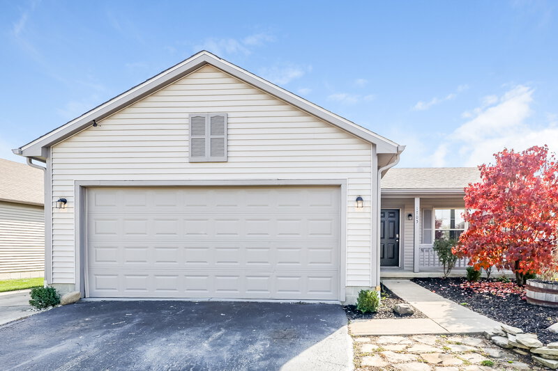 2,200/Mo, 1705 Rock Creek Dr Grove City, OH 43123 External View