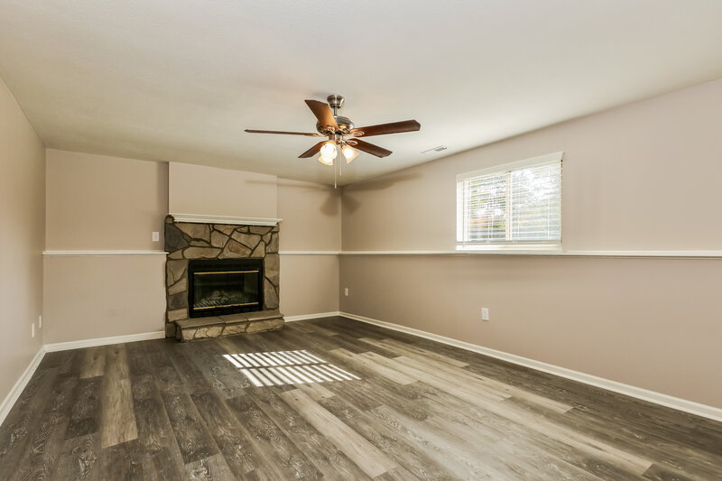 2,200/Mo, 1705 Rock Creek Dr Grove City, OH 43123 Family Room View