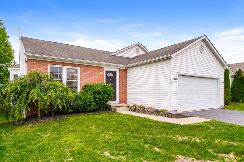 2,715/Mo, 4581 Dungannon Dr Grove City, OH 43123 Front View